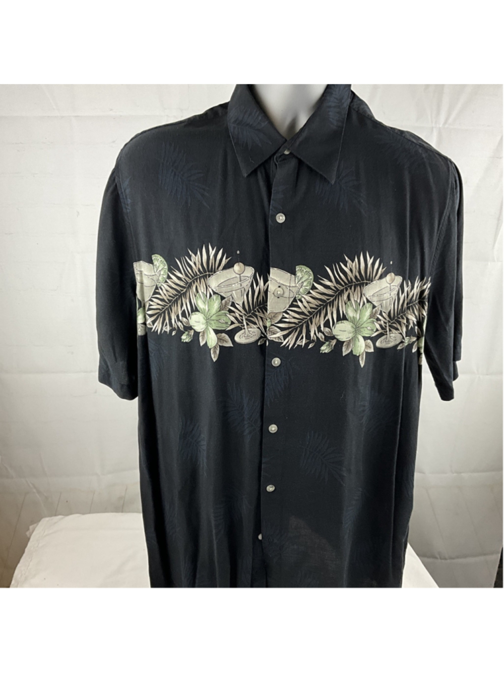 Men’s Croft & Barrow Hawaiian Shirt Size Large 100% Rayon